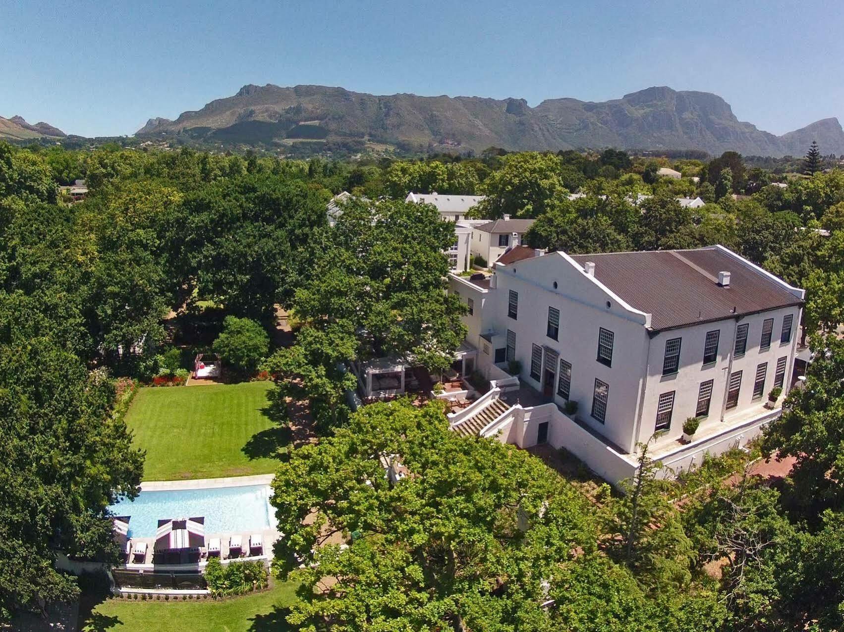 The Alphen Boutique & 5*